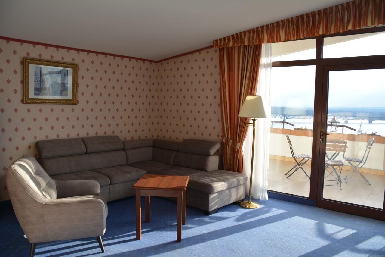 Hotel Starzynski Плоцк Экстерьер фото