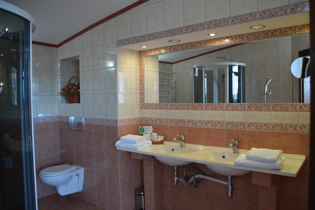 Hotel Starzynski Плоцк Экстерьер фото