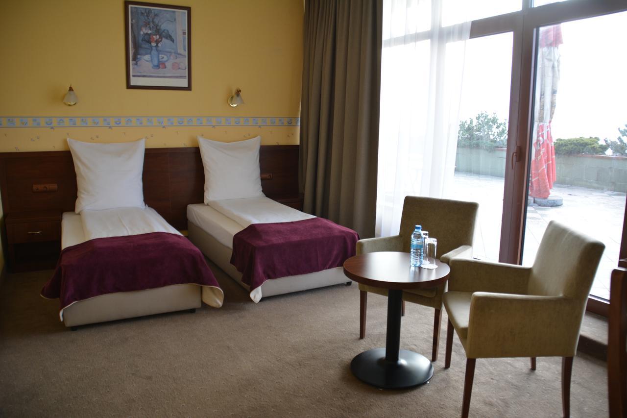 Hotel Starzynski Плоцк Экстерьер фото